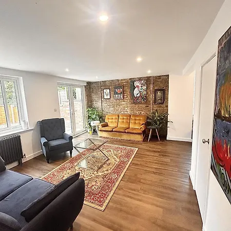 Northampton Oasis - 4 Bedroom House Esterno foto