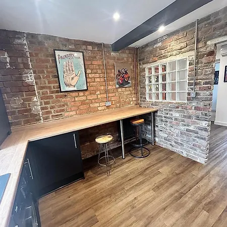 Northampton Oasis - 4 Bedroom House Esterno foto