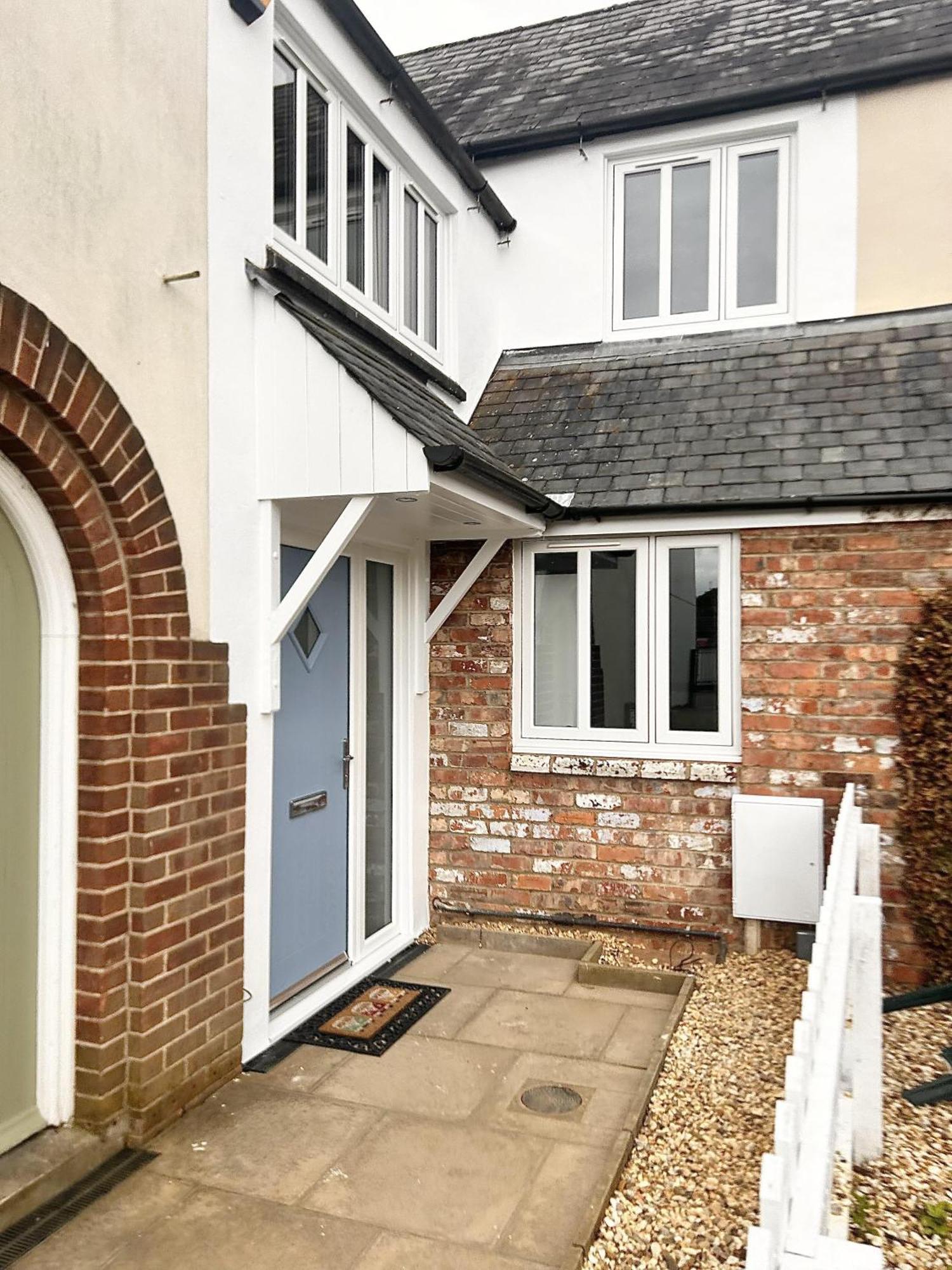Oasis - 4 Bedroom House *