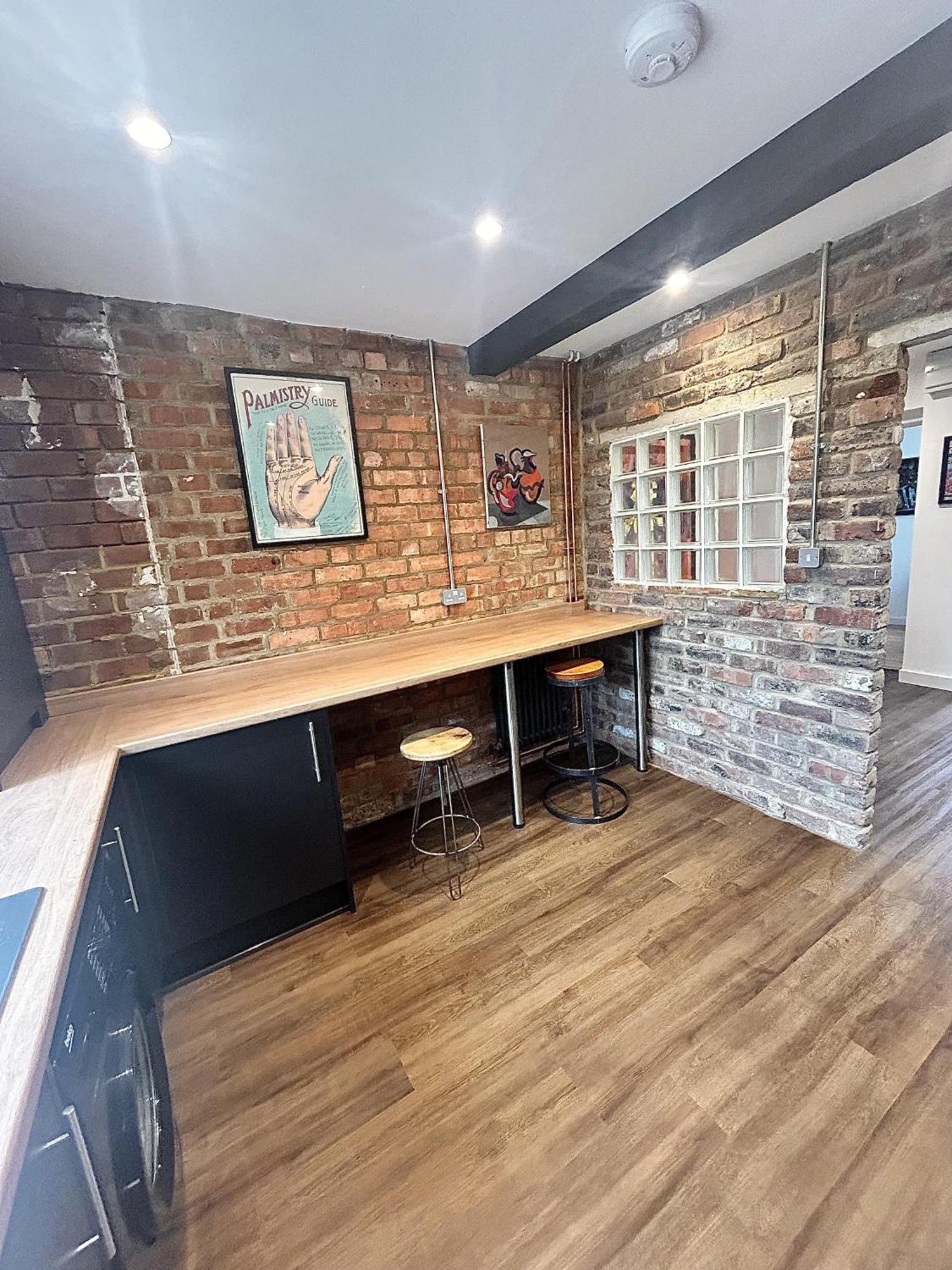 Holiday home Oasis - 4 Bedroom House Northampton